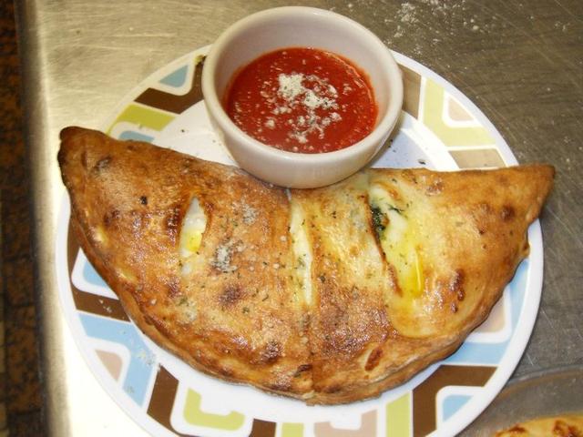 Why Alfredo’s Stands Out Among Bristol TN and VA Restaurants photo 1 of 3